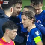 VIDEO / Hrvatska završila kvalifikacije bez poraza: Sjajan preokret Vatrenih nakon ranih šokova u Podgorici!