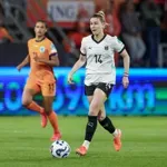 Priznao krivicu: Muškarac progonio igračicu Liverpoola, slao joj degutantne poruke