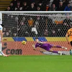 Hrvatski vratar obranio penal u važnoj pobjedi Jakirovićevog Hulla