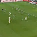 VIDEO / Zvijezda Stuttgarta zabila strašan pogodak s 35 metara, suigrači se hvatali za glavu!