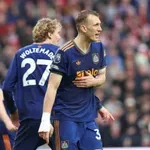 Teška ozljeda u Premier ligi, braniču slomljeno rebro probilo plućno krilo