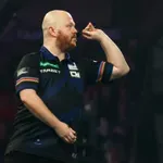 Prekrasna PDC priča, donedavni noćni portir ispisao povijest i ušao u četvrtfinale