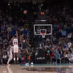 VIDEO / Rookie Sixersa koji sedam godina nije imao struju hit je NBA lige. Pogledajte njegovu tricu za pobjedu