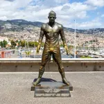 Mladić zapalio kip Ronalda na Madeiri i ostavio poruku: ‘Posljednje upozorenje Boga’