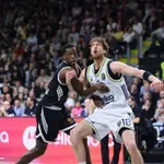 VIDEO / Drama u Bologni pripala Feneru, fantastična izdanja Hortona-Tuckera i Edwardsa