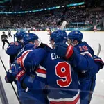 Ludi turnir hokeja se nastavlja: SAD u produžecima porazio Švedsku i izborio polufinale