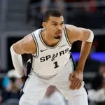 VIDEO / Spursi nadoknadili -15 i upisali 10 pobjedu zaredom u NBA ligi