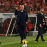 Mourinho jasno poručio: ‘Ako je Prestianni to napravio, njegova karijera sa mnom i u Benfici je gotova’