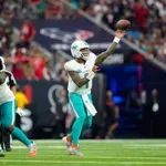 Miami otpustio quarterbacka i u vjetar bacio skoro 100 milijuna dolara