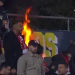 VIDEO / Vatreno u Portugalu: Navijači Benfice zapalili ogradu nakon Ivanovićevog pogotka za pobjedu!