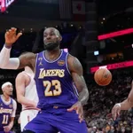 VIDEO / LeBron s 41 godinom oborio nevjerojatni rekord NBA lige, Dončić Houstonu ‘uvalio’ 40 poena