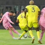 Messi zabio 900. gol karijere, to je za nogom pošlo još samo njegovom najvećem rivalu