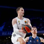 VIDEO / Hezonja dvoznamenkast u novoj pobjedi Reala, hrvatski trener poražen u napetom dvoboju