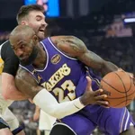 VIDEO / Može i bez Luke: LeBron James podsjetio na najbolje dane i zadržao Lakerse u utrci s Denverom