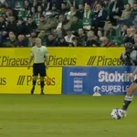 VIDEO / Srušio je Španjolsku na Maksimiru, a sada na nevjerojatan način poklonio gol u grčkom derbiju