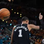 Wembanyama je prvi igrač kojem je uspjelo na ovaj način osvojiti NBA nagradu