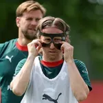 FOTO / Modrić ima novi imidž: Hrvatska legenda trenira s maskom u Milanu
