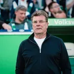 Wolfsburg smijenio trenera, ali ga je ostavio u klubu