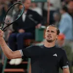 Zverev u tri seta do polufinala Roland Garrosa, dvije pobjede ga dijele od prvog Grand Slam naslova