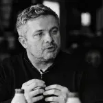Preminuo Edin Avdić, legendarni sportski novinar i komentator