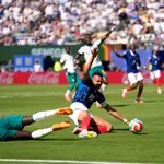 VIDEO / Je li Francuska trebala dobiti penal za ovaj start na Mbappeu?