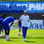 Deschampsu preminula majka, propustit će utakmicu protiv Norveške
