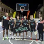 Aluplastik osvojio Vinkovce, Mario Kasun i Dunking Devilsi priredili spektakl na prepunom Korzu