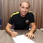 Lovro Majer novi je igrač AEK-a, predstavili su ga na hrvatskom jeziku
