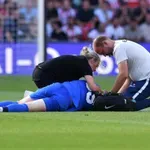 VIDEO / Perišićev suigrač kopačkom suparniku razbio glavu, dobio je crveni karton