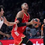 Centarska linija Zvezde – kompletna: Rivero trenira sa ekipom