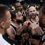 Kao nikad u Areni: Navijači zviždali, igrači odgovorili pobedom!