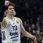 Laso produbio Efes, ali Fener dobio veliki derbi