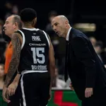 (VIDEO) Penjaroja saopštio lošu vest: Milton je slomio ruku!