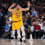 (VIDEO) Luka Dončić, tripl-dabl u Denveru! Slavio i Nikola Jović