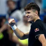 (VIDEO) Siner gleda loptu i smeje se od muke…