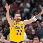 (VIDEO) Lejkersi mogu i bez Lebrona kad je tu Luka Dončić