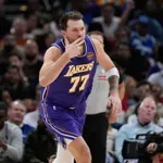 (VIDEO)Hjuston ima problem: Dončić opet sjajan, Lebron kao mladić