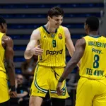 Problem niotkud: Sada i Makabi preti Crvenoj zvezdi!