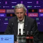 „Gde su novinari?“ Sa Pešićem konferencije nisu dosadne…