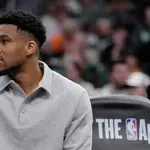 Janis u sukobu s Baksima, Milvoki pod istragom