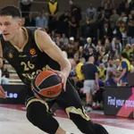 Nedović zapažen u pobedi, Džejms nastavlja bojkot Monaka