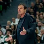 Sramota: Ataman uvredio svog igrača – „Sa njim smo igrali 4 na 5“