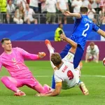 Livaković o ponovljenom penalu: Promenio je tok meča