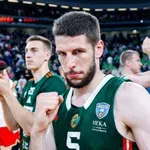 Nikolić stigao u Istanbul, čeka Mitrovića i Ivanovića…