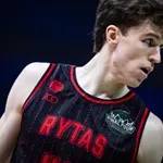Šaras dovodi igrača koji je za devet sekundi dao devet poena