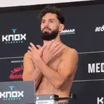 UFC Beograd: Albanac Buzukja pokazao dvoglavog orla na merenju