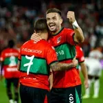 Mentalitet lidera: Tadić se naljutio na saigrača, pa ga zagrlio