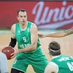 Jasmin Hukić znova na parketu