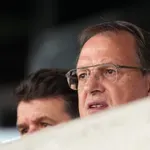 Začetek konca Olimpije Adama Deliusa