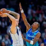Na nekdanjega igralca lige NBA se lepijo nove obtožbe